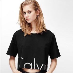 Calvin Klein Crop Top